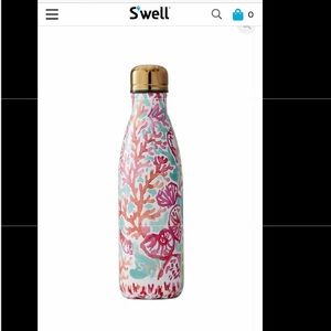 Swell Lily Pulitzer water bottle// NEW/ not used